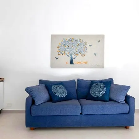 Ottaviano House *